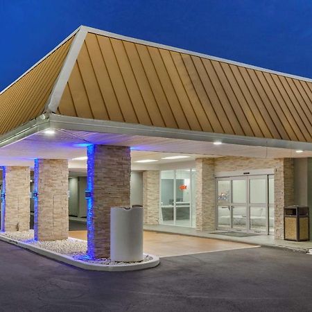 פאוליס איילנד Quality Inn & Suites מראה חיצוני תמונה