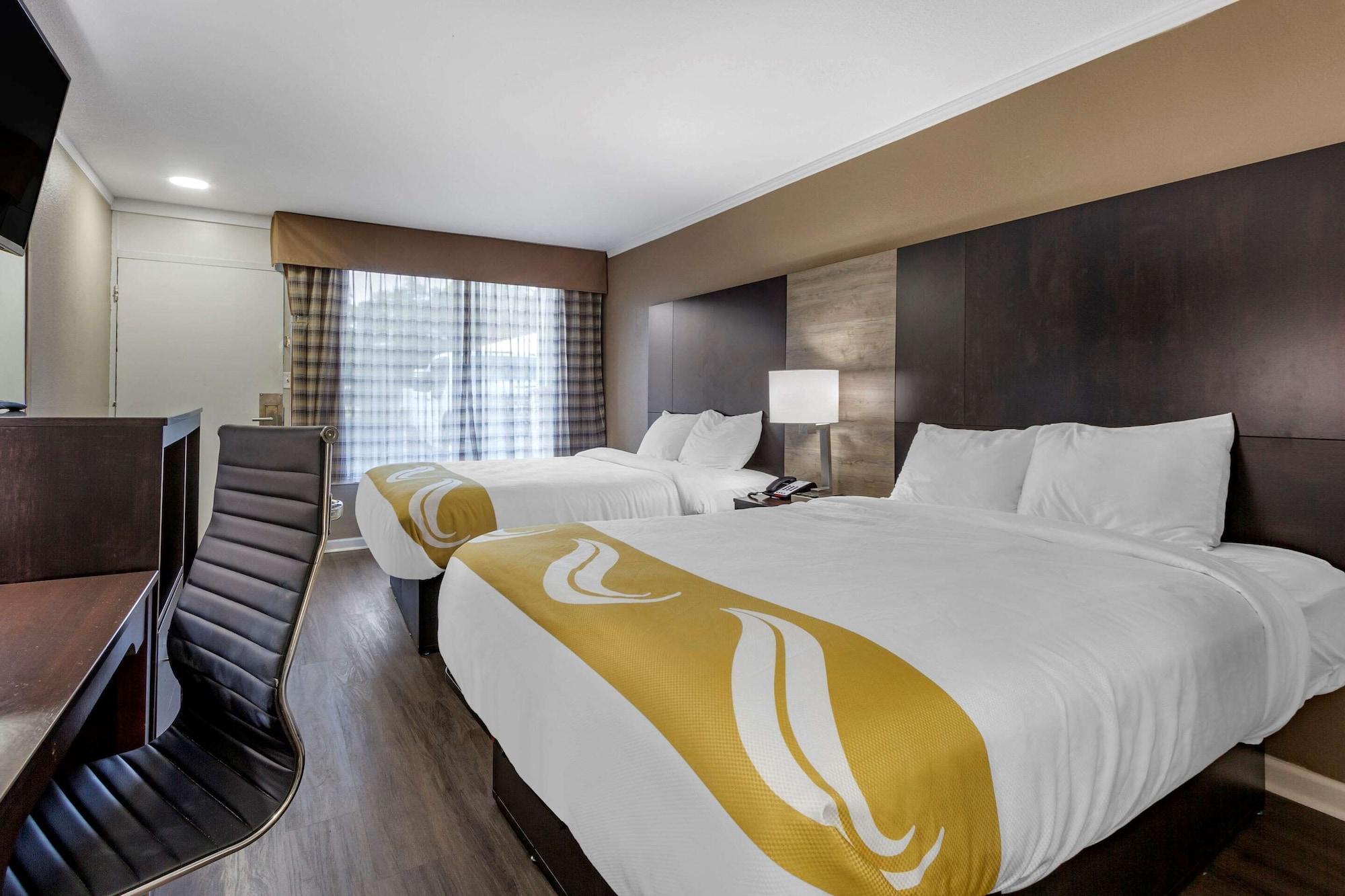 פאוליס איילנד Quality Inn & Suites מראה חיצוני תמונה