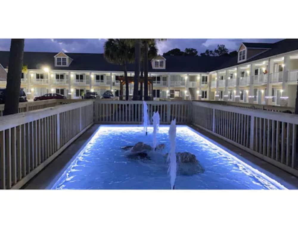 פאוליס איילנד Quality Inn & Suites מראה חיצוני תמונה